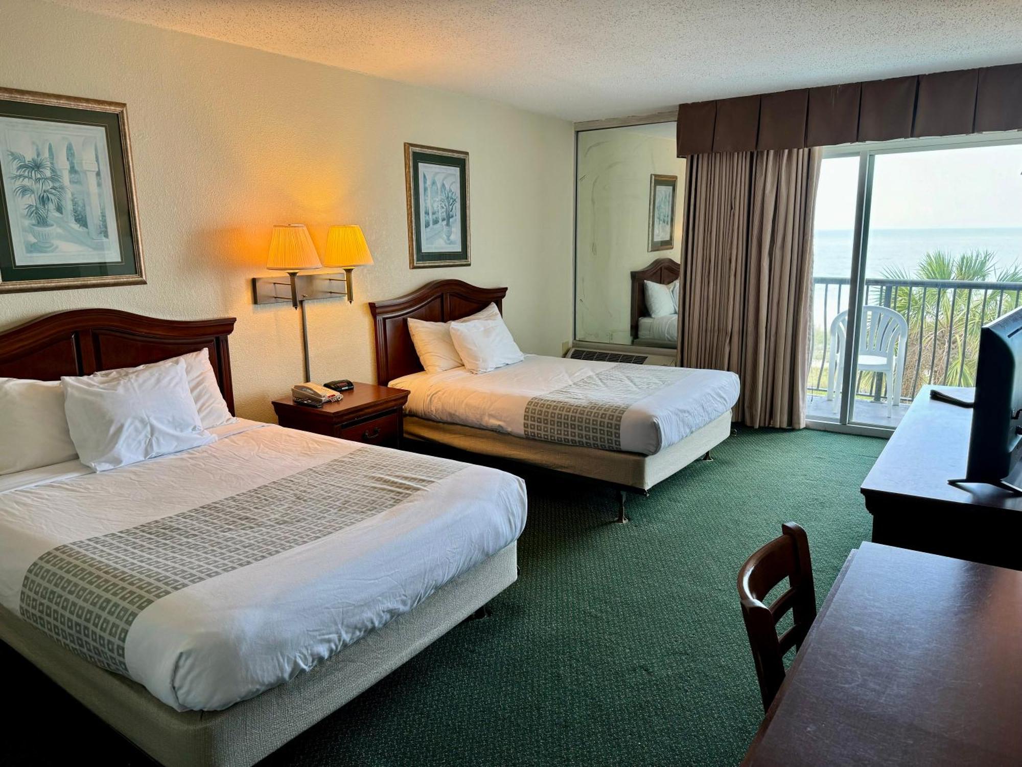 Boardwalk Beach Resort Myrtle Beach Exterior foto